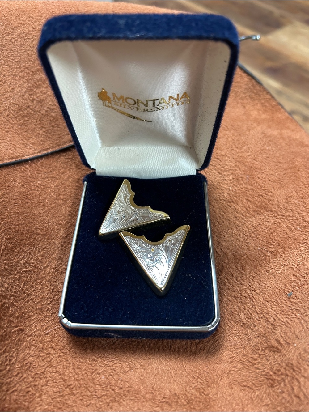 Montana Silversmiths Two-Tone Engraved Triangle Collar Tips - Silver and Gold